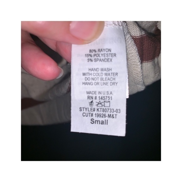 Oversized Soft Striped Knit Crop Top - Picture 7 of 7